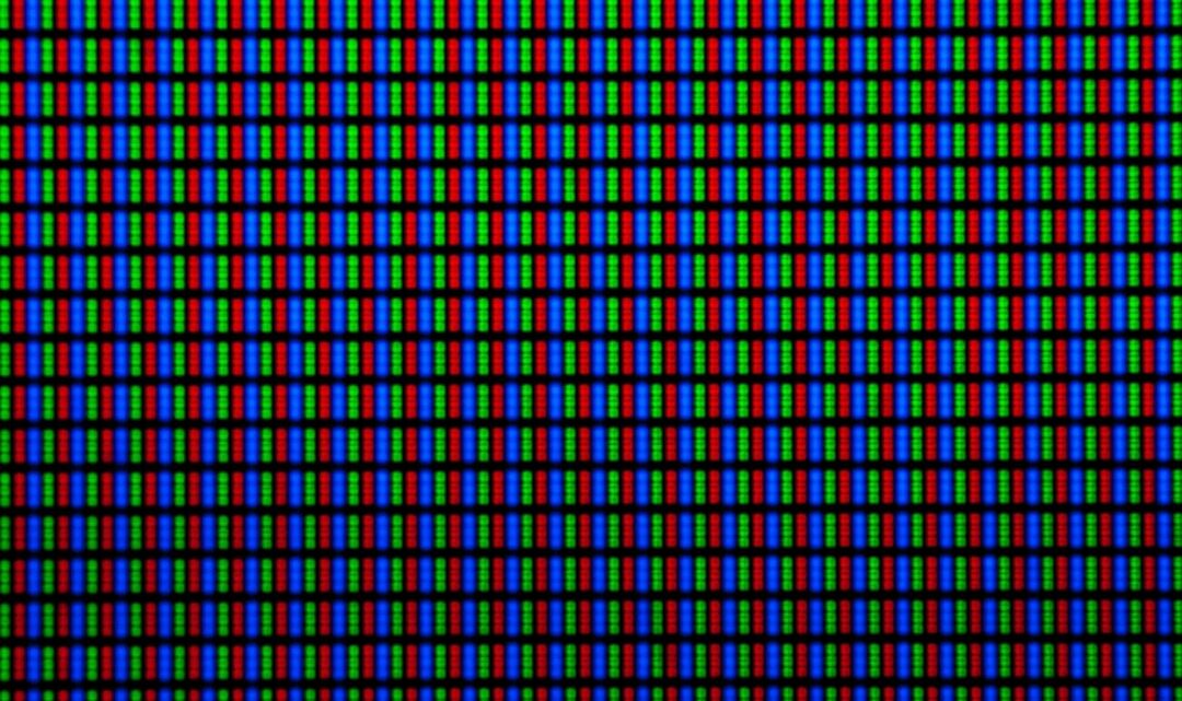 Analiza i porównanie technologii wyświetlania w smartfonach: AMOLED vs LCD – co wybrać dla najlepszych wrażeń wizualnych?