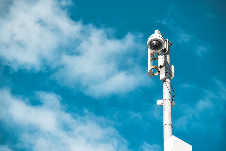 Bezpieczeństwo w sieci hotelowej i publicznej Wi-Fi: jak chronić swoje dane podczas korzystania z otwartych sieci (Android i iOS)