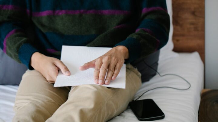 Jak efektywnie wykorzystać funkcje TalkBack (Android) i VoiceOver (iOS) dla osób niewidomych i słabowidzących?