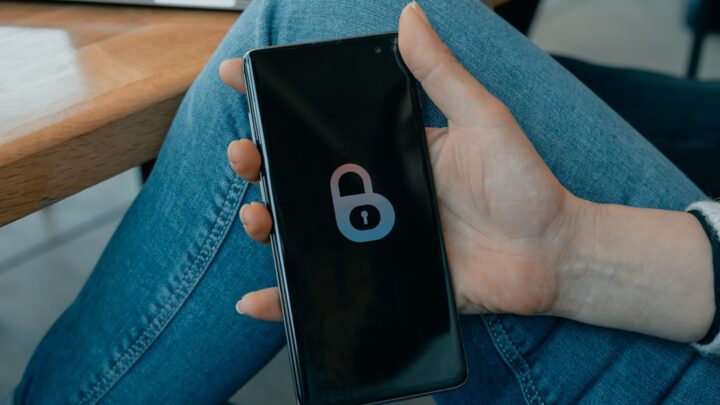 Jak odblokować telefon, gdy zapomniałem hasła lub PIN-u? Metody awaryjne dla Androida i iOS.