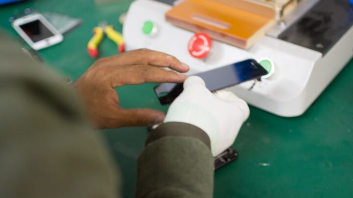 Jak sprawdzić, czy mój smartfon ma potencjalne wady fabryczne i jak zgłosić reklamację po zakupie?