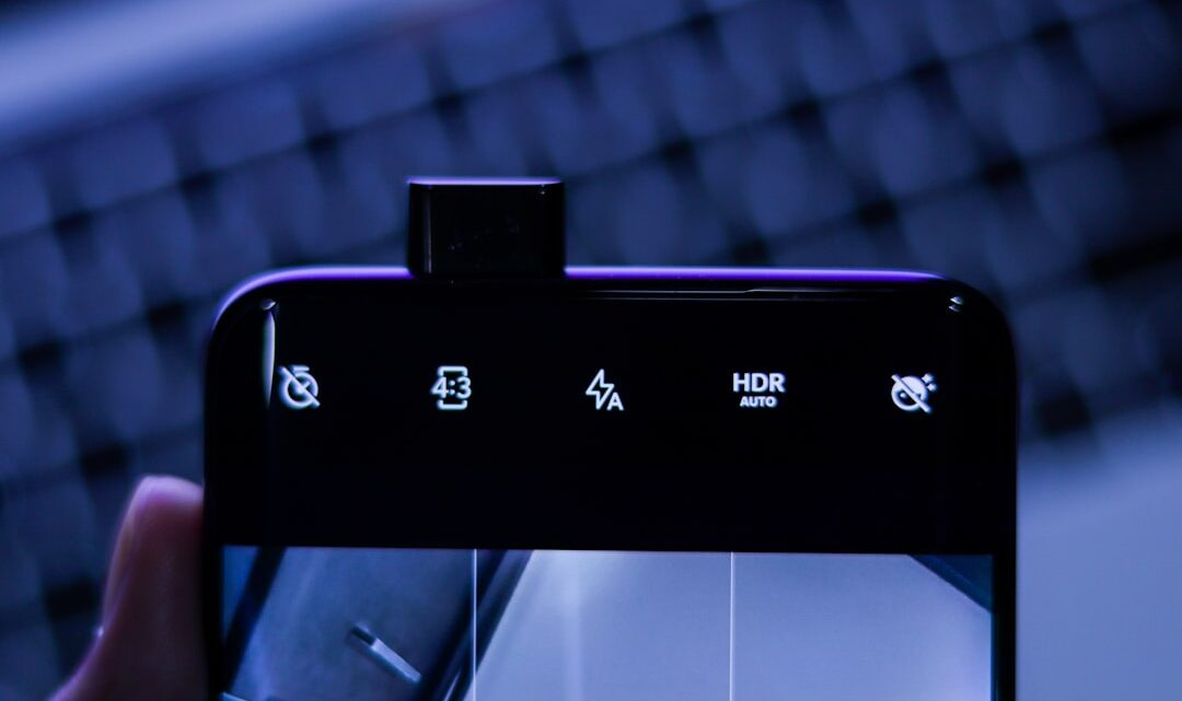 Jak wykorzystać tryb profesjonalny w aparacie smartfona? Zaawansowane ustawienia (ISO, czas naświetlania, balans bieli) dla lepszych zdjęć.