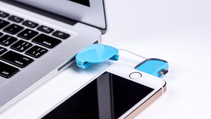 Jak zsynchronizować ustawienia telefonu z chmurą (Google Drive/iCloud) i dlaczego to ważne dla bezpieczeństwa danych?