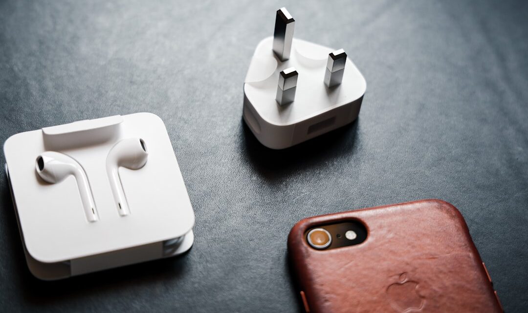 Porównanie ładowarek do iPhone’ów: oryginał vs. zamiennik – co wybrać?