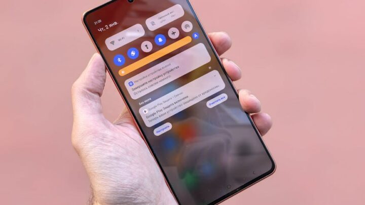 Jak dostosować wibracje i haptykę w smartfonie: Personalizacja wrażeń dotykowych dla lepszej kontroli i komfortu (Android i iOS)?