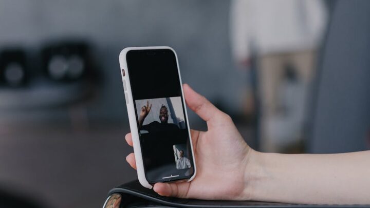Jak wykorzystać telefon jako przenośny tłumacz języków obcych w czasie rzeczywistym (tekst, mowa, obraz)? Praktyczny przewodnik dla podróżnych.