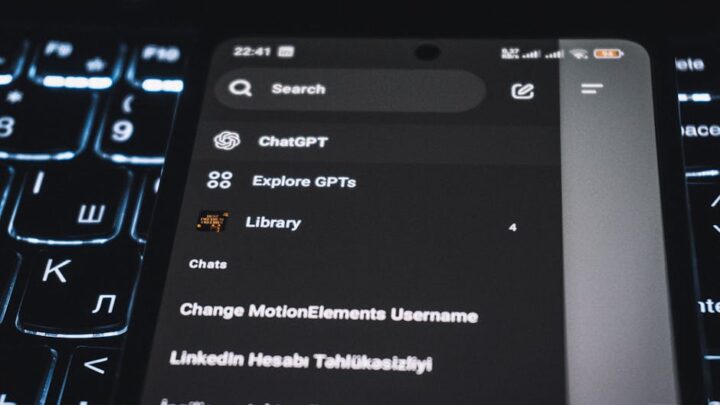 Jak wykorzystać wbudowaną sztuczną inteligencję w smartfonie (np. Circle to Search, Magic Editor) do codziennych zadań?