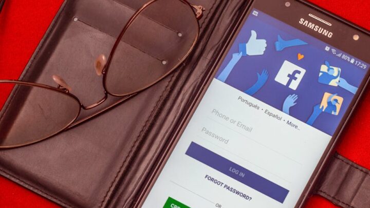 Koniec z hasłami? Kompletny przewodnik po Passkeys i biometrycznych metodach logowania na smartfonie (Android i iOS).
