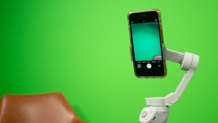 Smartfon dla twórców krótkich form wideo (TikTok, Reels, Shorts): Poradnik wyboru sprzętu, aplikacji i optymalizacji dla szybkiego montażu i publikacji