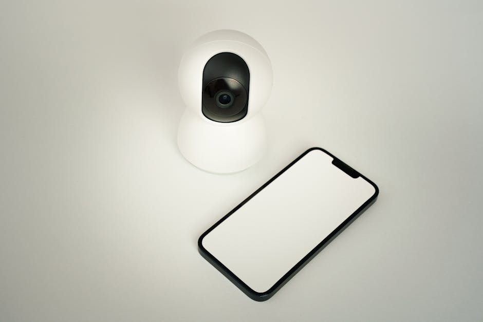 Smartfon jako podstawowy element DIY alarmu domowego: Wykorzystanie wbudowanej kamery i mikrofonu do monitoringu ruchu i dźwięku.