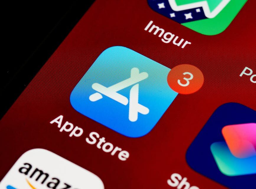 Zaawansowane zarządzanie powiadomieniami w iOS: Tworzenie niestandardowych alertów i automatyzacji dla skupienia.