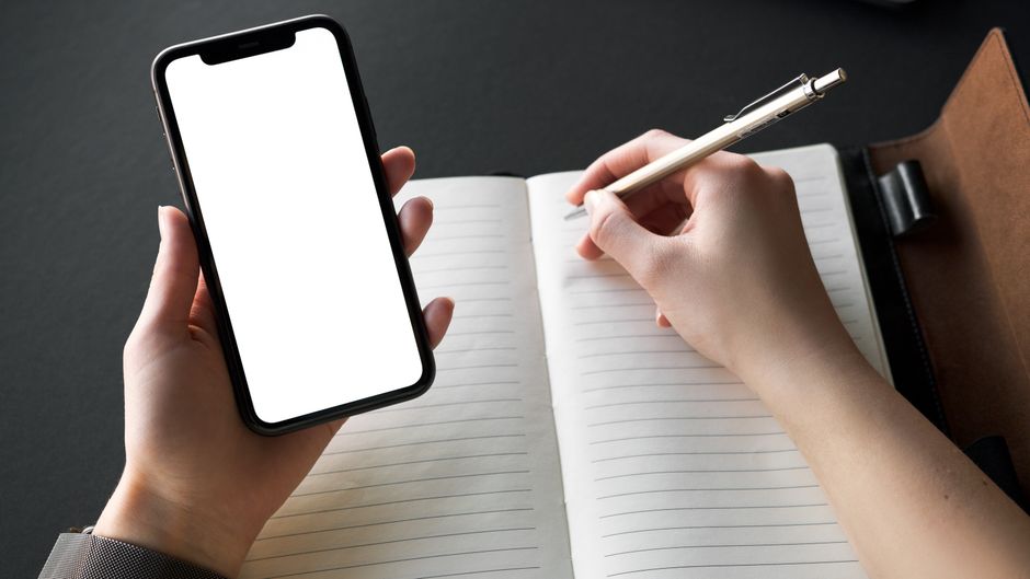 Jak efektywnie wykorzystać smartfon do nauki i rozwoju osobistego: Aplikacje, kursy online i techniki zarządzania czasem (Android i iOS)?