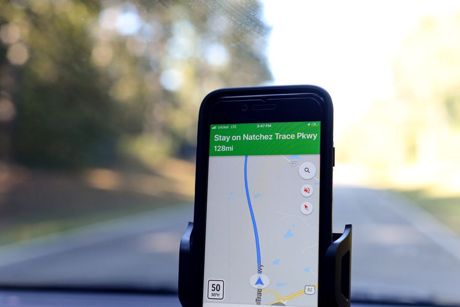 Jak skonfigurować automatyczne profile dźwięku w zależności od lokalizacji GPS (np. cisza w biurze, głośno w domu) za pomocą wbudowanych narzędzi automatyzacji?