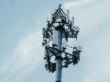 a tall antenna tower
