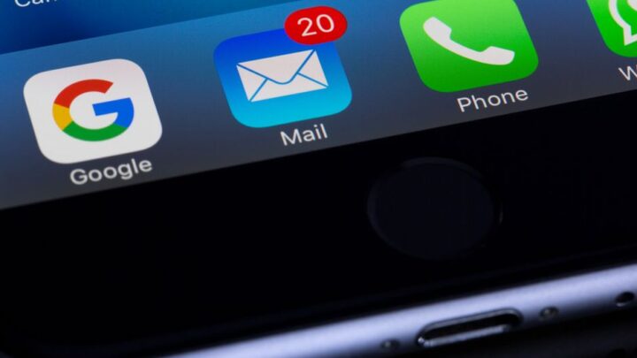 Jak bezpiecznie wykasować dane konkretnej aplikacji z telefonu, zachowując pozostałe? (np. tylko historię WhatsApp, a nie cały telefon)