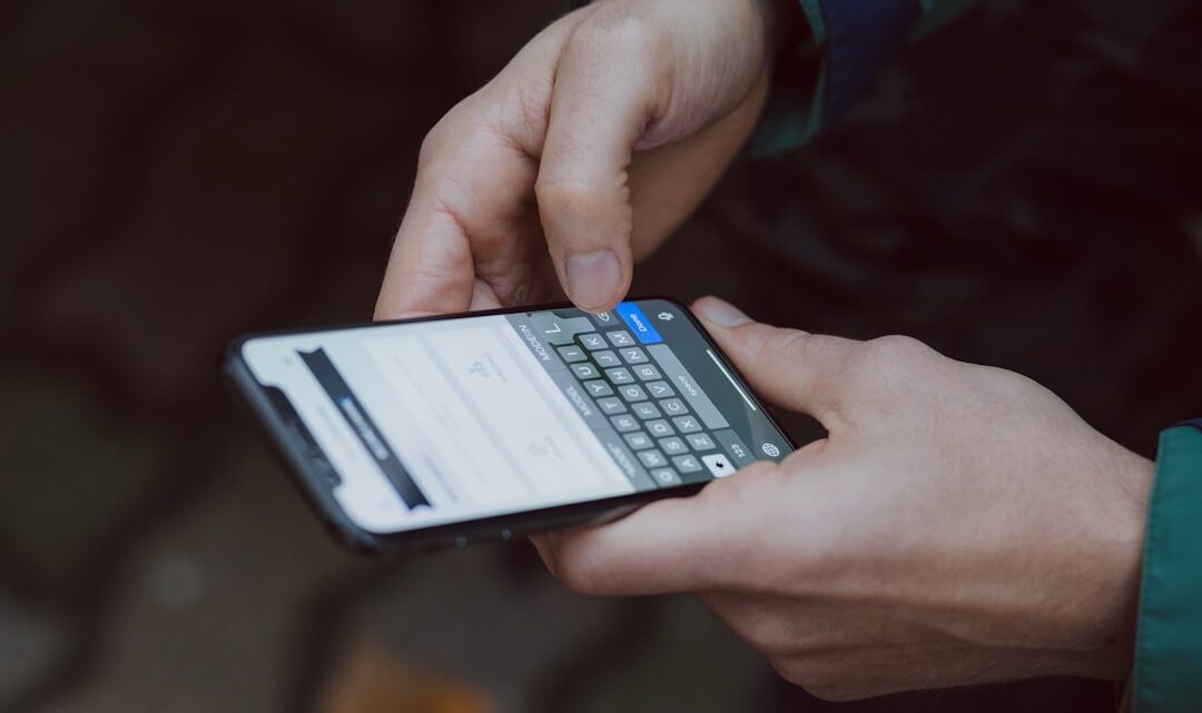 Jak tworzyć i zarządzać szablonami wiadomości SMS/MMS w smartfonie (szybkie odpowiedzi, planowane wysyłki, automatyczne odpowiedzi)?