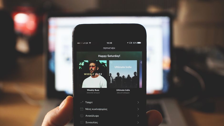 Jak używać trybu czytania (e-ink mode) lub trybu szarości na smartfonie do ochrony wzroku i koncentracji? Porównanie efektów z filtrem światła niebieskiego (Android i iOS)
