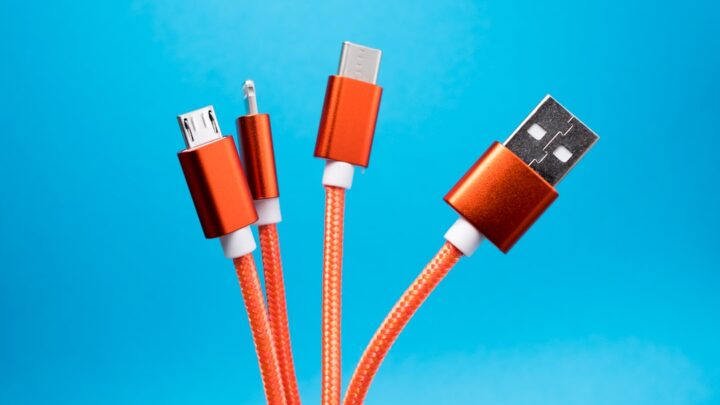 Jak wybrać idealny kabel USB-C dla smartfona? Szybkość ładowania, transfer danych i trwałość (kompletny przewodnik)