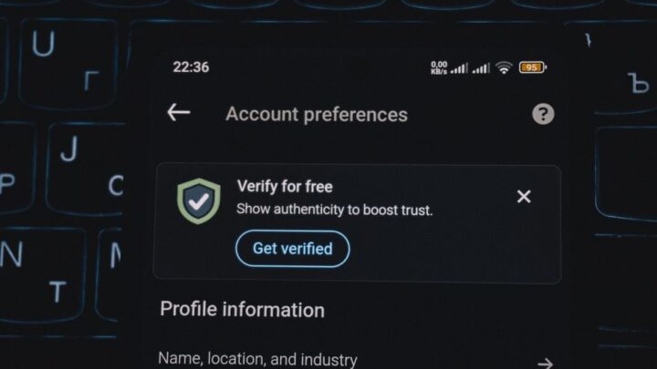 Jakie są realne zagrożenia i ograniczenia biometrycznych metod uwierzytelniania w smartfonie (odcisk palca, Face ID)? Analiza bezpieczeństwa i prywatności.