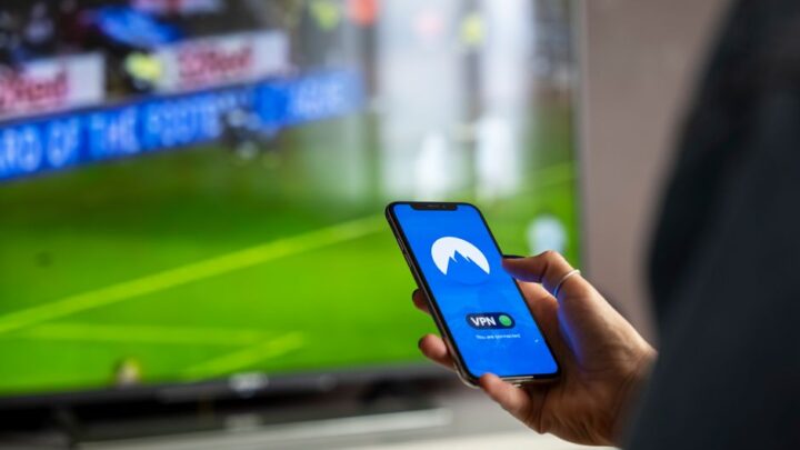 Hotspot VPN ze smartfona: Jak udostępnić bezpieczne Wi-Fi