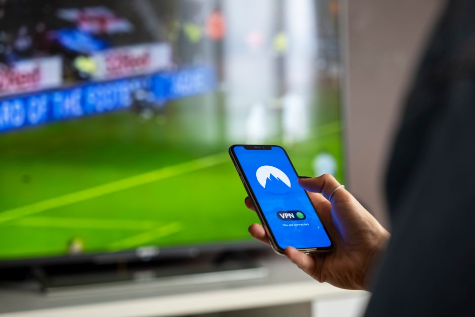 Hotspot VPN ze smartfona: Jak udostępnić bezpieczne Wi-Fi Hotspot VPN ze smartfona: Jak udostępnić bezpieczne Wi-Fi
