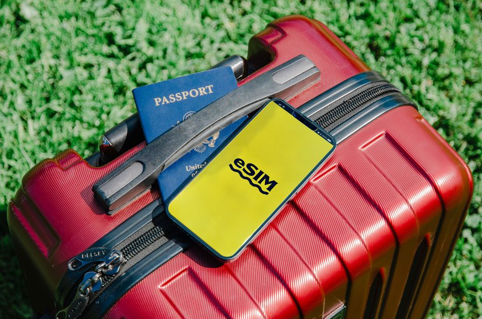 eSIM podróże poza UE: wybierz najlepszy plan danych mobilnych