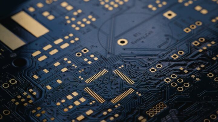 Smartfon w pętli rozruchowej: Diagnostyka płyty głównej i PMIC