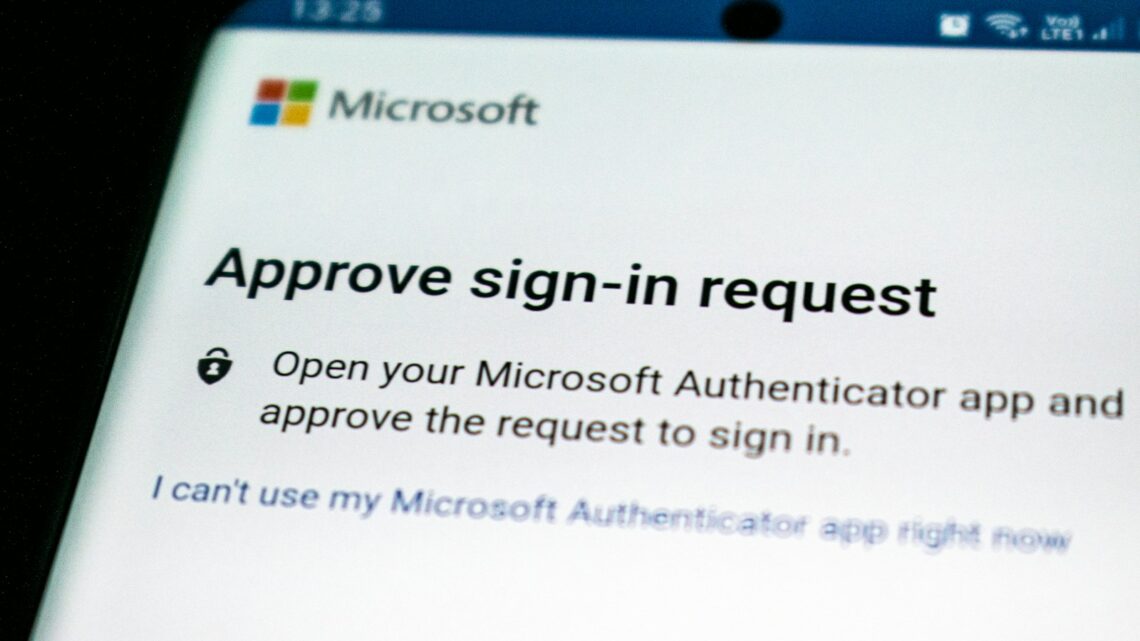 Microsoft Authenticator jak przenieść na nowy telefon?